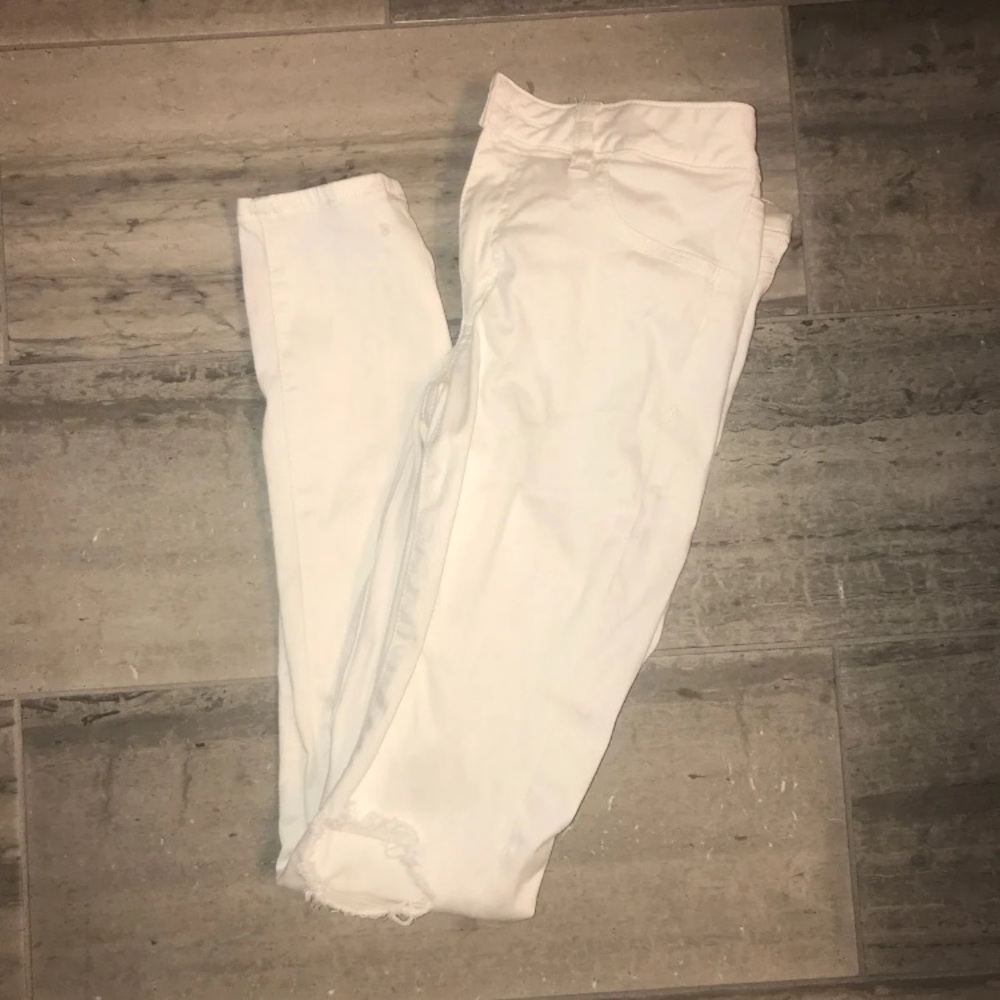 American Eagle white jeans